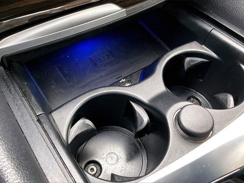 Used 2018 BMW 530e image 25