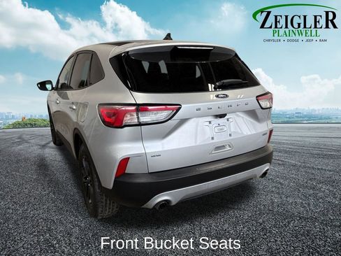 Used 2020 Ford Escape SE Sport image 7