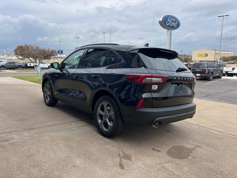 New 2026 Ford Escape ST-Line image 4