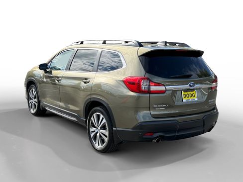Used 2022 Subaru Ascent Limited w/ Technology Package AWD/4WD image 3