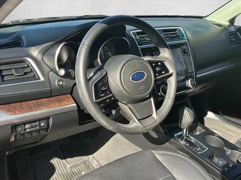 Used 2019 Subaru Outback 2.5i Limited w/ Popular Package #2 image 10