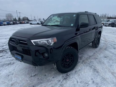 Used 2023 Toyota 4Runner SR5 image 4