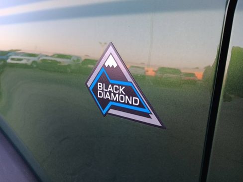 Used 2022 Ford Bronco Black Diamond AWD/4WD image 11