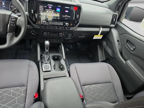 New 2026 Nissan Frontier SV AWD/4WD image 15