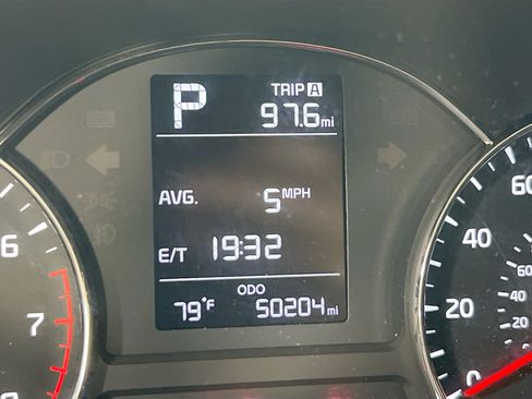 Used 2017 Kia Forte LX FWD image 12