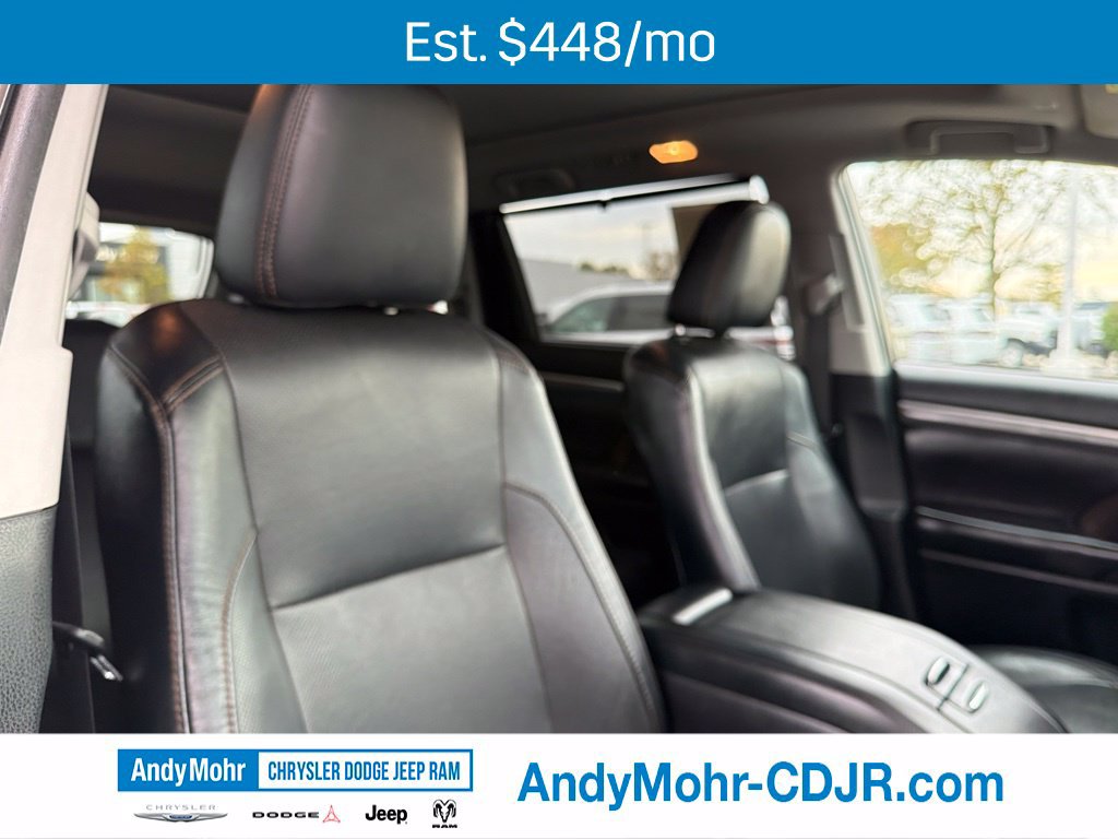 Used 2019 Toyota Highlander Limited Platinum AWD/4WD image 29