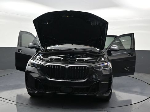 Used 2024 BMW X5 sDrive40i w/ M Sport Package image 38