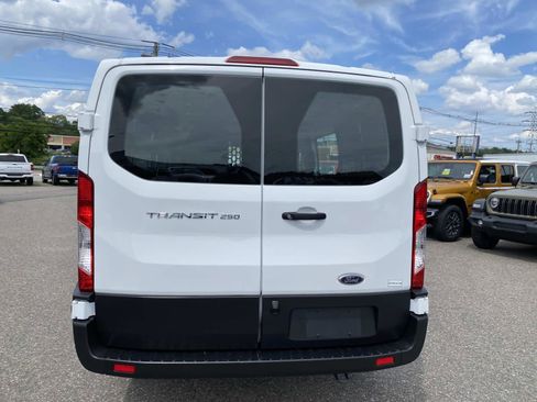 Used 2025 Ford Transit 250 Low Roof w/ Exterior Upgrade Package RWD image 4