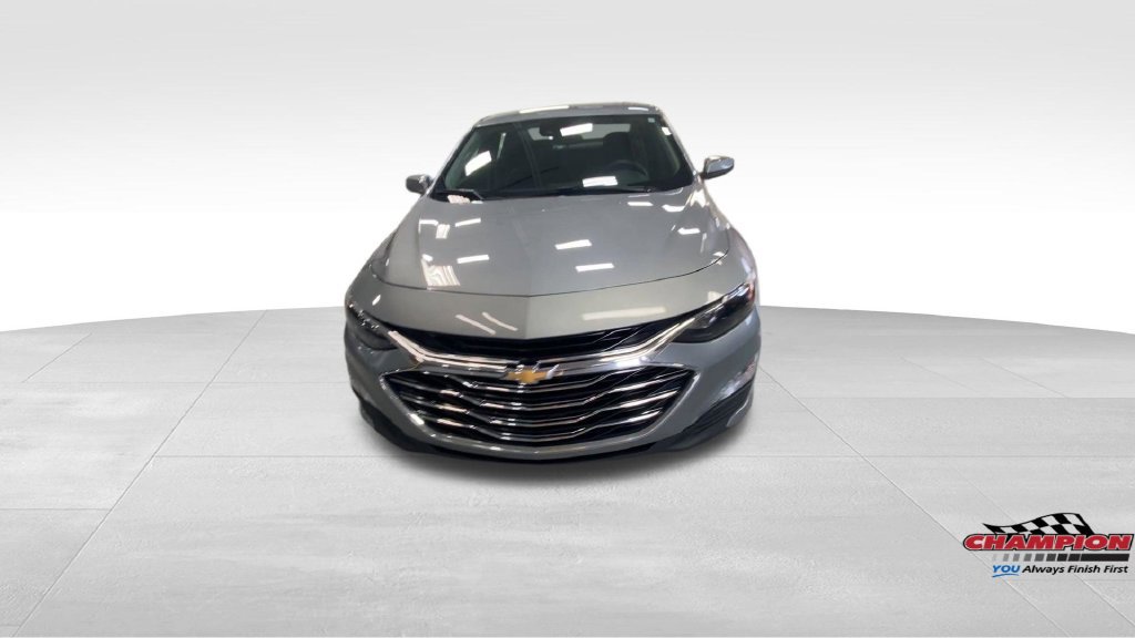 Used 2024 Chevrolet Malibu LT FWD image 3