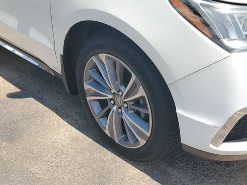 Used 2018 Acura MDX w/ Technology & Entertainment AWD/4WD image 5