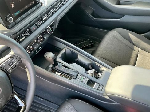 New 2025 Honda Accord SE image 7