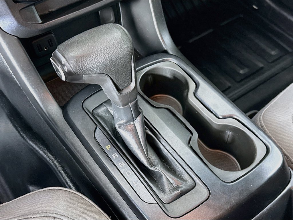 Used 2020 Chevrolet Colorado W/T RWD image 16
