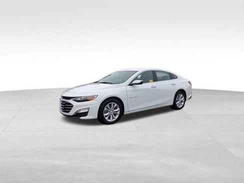 Used 2025 Chevrolet Malibu LT image 4