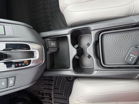 Used 2019 Honda CR-V Touring image 15