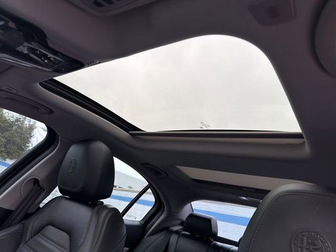 Used 2019 Alfa Romeo Giulia Ti Sport w/ Quick Order Package 22S Sport image 11