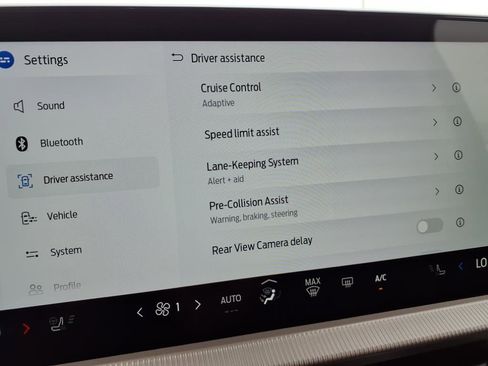 New 2025 Ford Explorer Active w/ Active Comfort Package image 6