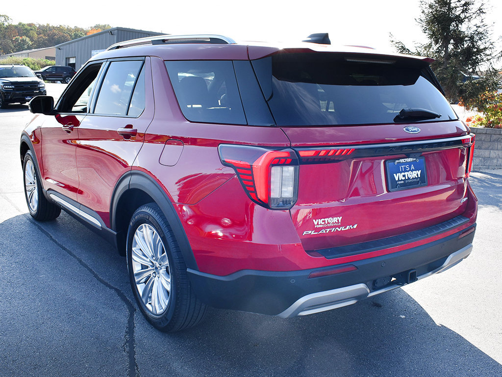 Used 2025 Ford Explorer Platinum w/ LUX Leather Package AWD/4WD image 3