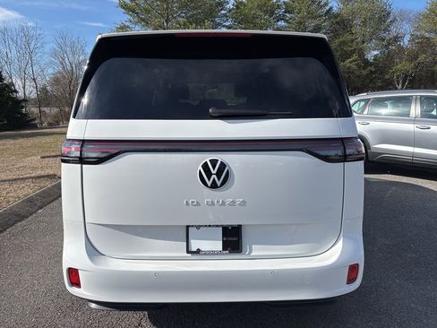 New 2025 Volkswagen ID. Buzz Pro S image 5