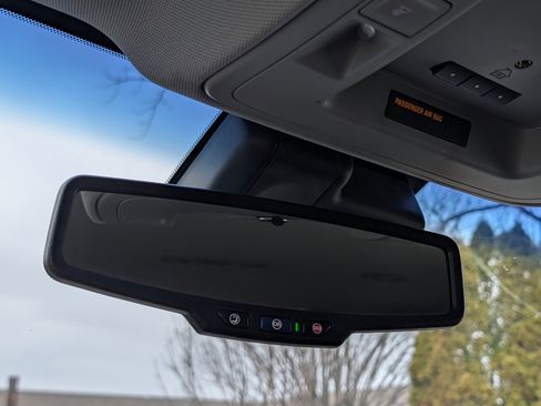 Used 2020 Chevrolet Suburban LT w/ Luxury Package image 24