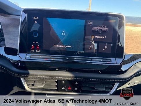 Used 2024 Volkswagen Atlas SE image 13