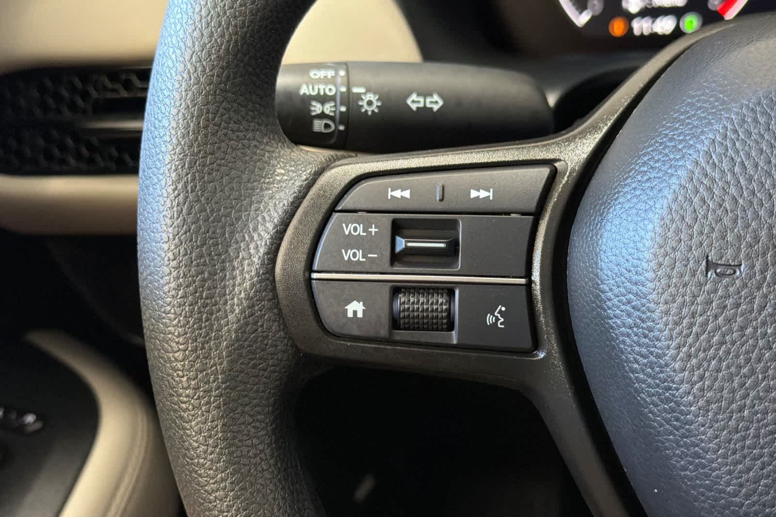 Used 2026 Honda HR-V LX image 25