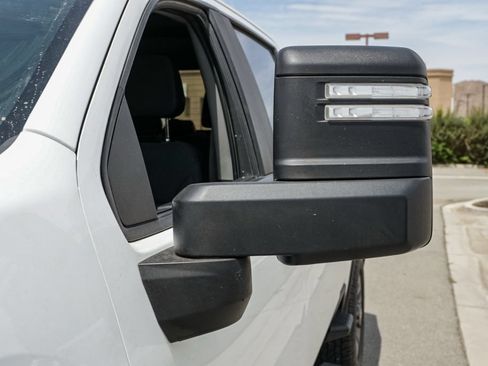 Used 2022 Chevrolet Silverado 2500 Custom w/ Custom Value Package AWD/4WD image 13