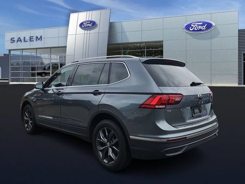 Used 2024 Volkswagen Tiguan SE AWD/4WD image 4