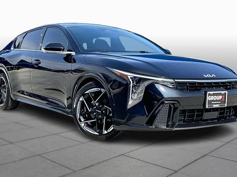 Used 2025 Kia K4 GT-Line w/ GT-Line Sunroof Package image 3