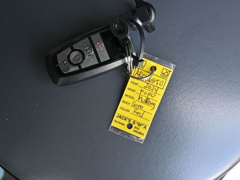 Used 2024 Ford Mustang Convertible image 19