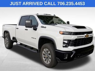Used 2025 Chevrolet Silverado 2500 Custom w/ Custom Value Package AWD/4WD video 1