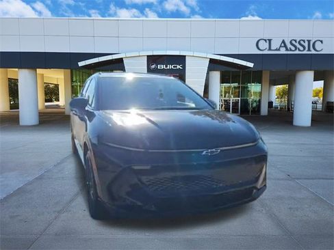 Used 2024 Chevrolet Equinox EV RS image 8