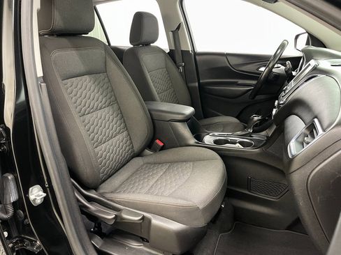 Used 2018 Chevrolet Equinox LT image 36