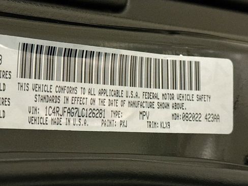 Used 2020 Jeep Grand Cherokee Altitude image 37