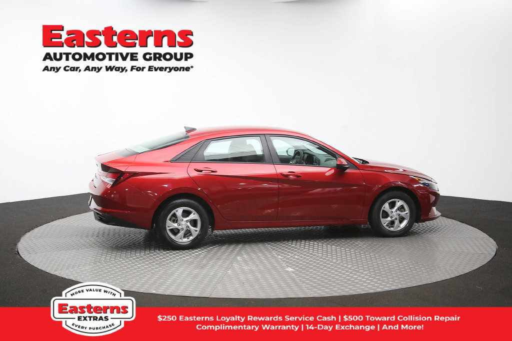 Used 2023 Hyundai Elantra SE w/ Cargo Package FWD image 44