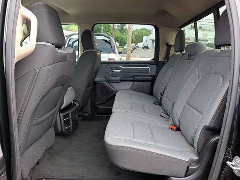 Used 2019 RAM 1500 Big Horn AWD/4WD image 17