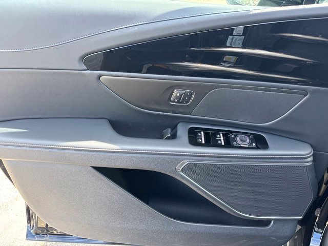 New 2026 Lincoln Nautilus Premier w/ Jet Appearance Package AWD/4WD image 14