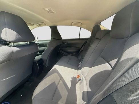 Used 2022 Toyota Corolla LE FWD image 22