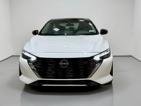 Used 2024 Nissan Sentra SR FWD image 10