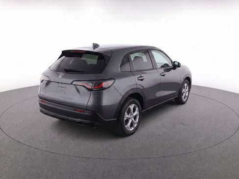 Used 2023 Honda HR-V LX image 4