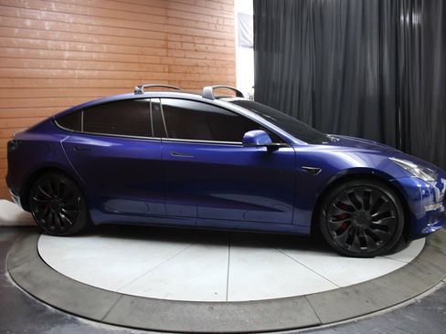Used 2022 Tesla Model 3 Performance image 19
