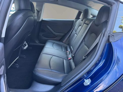 Used 2018 Tesla Model 3 Long Range RWD image 25