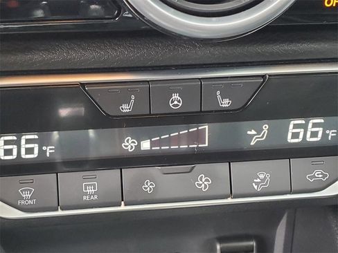 Certified 2024 Nissan Sentra SR w/ SR Premium Package image 33