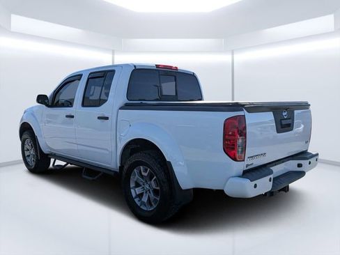 Used 2020 Nissan Frontier SV RWD image 5
