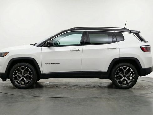 Used 2025 Jeep Compass Limited AWD/4WD image 5