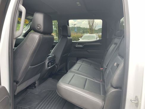 Used 2023 Chevrolet Silverado 1500 LTZ RWD image 3