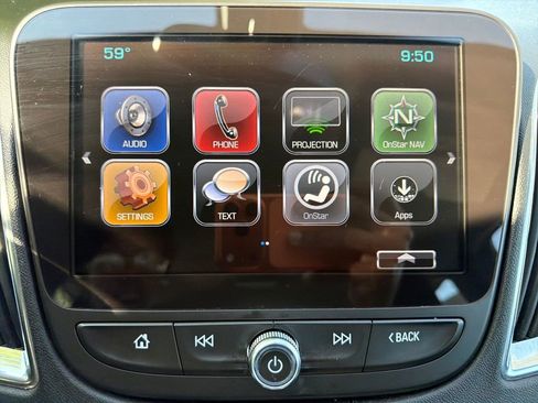 Used 2018 Chevrolet Malibu LT FWD image 22