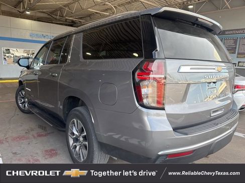 Used 2021 Chevrolet Suburban LT w/ Rear Media and Nav Package image 6