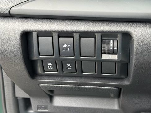 Certified 2024 Subaru Forester AWD/4WD image 27