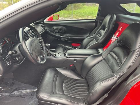 Used 2003 Chevrolet Corvette Convertible w/ Preferred Equipment Group1 RWD image 19