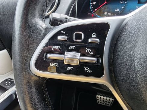 Used 2020 Mercedes-Benz GLB 250 4MATIC image 33